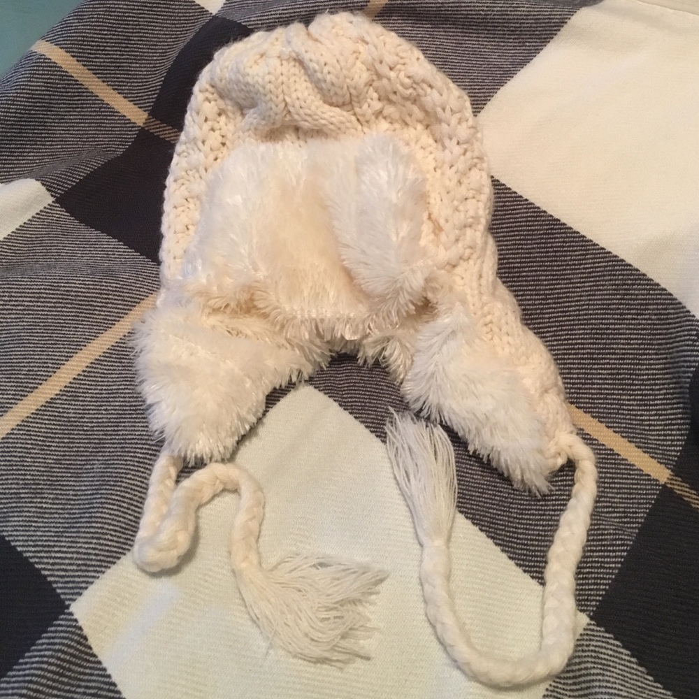 Knit fur hat